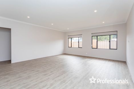 Property photo of 11A Dancy Way Seville Grove WA 6112