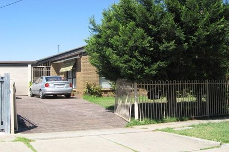 33 Tarlee Dr, Albanvale, VIC 3021