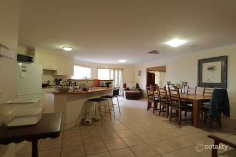 Property photo of 4 Tarilta Court Jerrabomberra NSW 2619
