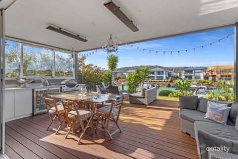 24 Helsal Pnt, Safety Beach, VIC 3936
