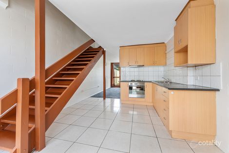 2/31 Marsden Cres, St Albans, VIC 3021