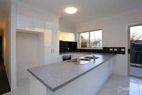 Property photo of 20 Elmwood Circuit Wodonga VIC 3690