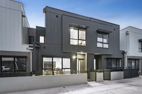 44 Limestone Dr, Berwick, VIC 3806