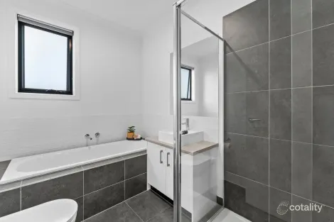 Property photo of 44 Limestone Drive Berwick VIC 3806