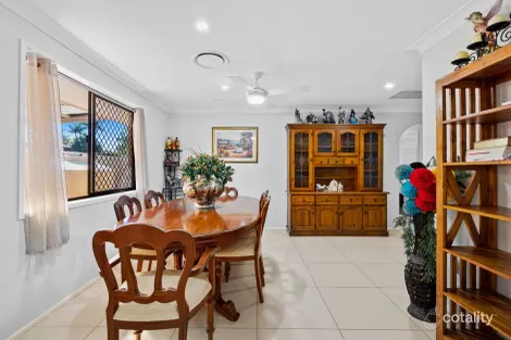 Property photo of 12 Tekapo Street Broadbeach Waters QLD 4218