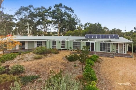 8 Tecoma Ct, Huntly, VIC 3551