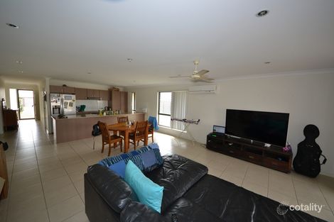 Property photo of 8 Belltrees Place Gracemere QLD 4702