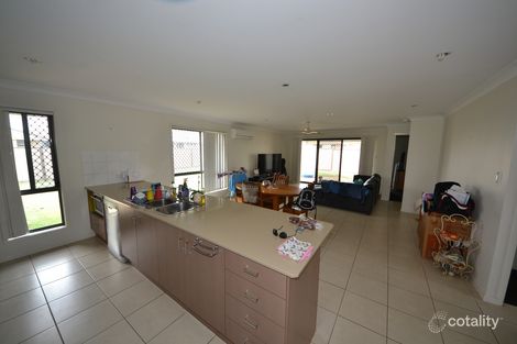 Property photo of 8 Belltrees Place Gracemere QLD 4702