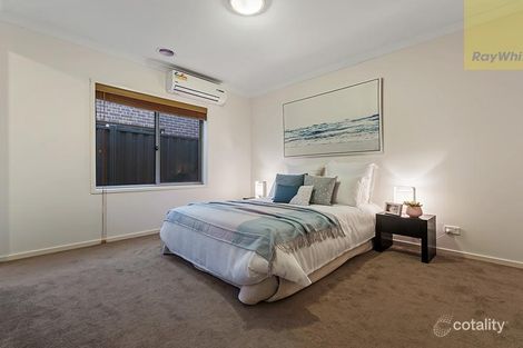 Property photo of 9 Euphoria Street Craigieburn VIC 3064