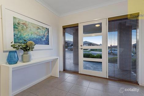 Property photo of 9 Euphoria Street Craigieburn VIC 3064