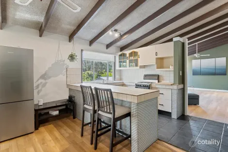 Property photo of 8 Daisy Hill Road Daisy Hill QLD 4127