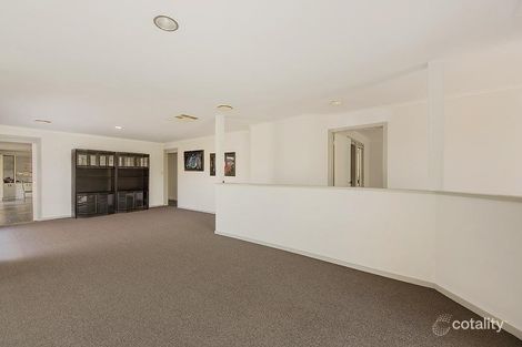Property photo of 19 Paraburdoo Lane Kings Park VIC 3021