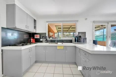 Property photo of 69 George Chudleigh Drive Hallam VIC 3803