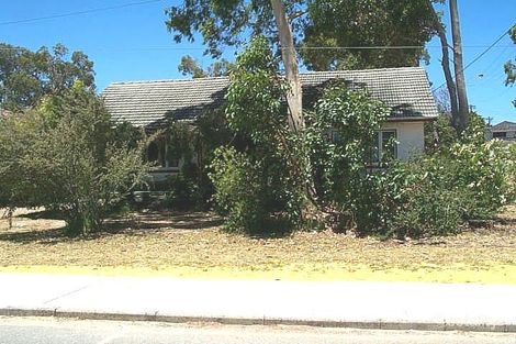 Property photo of 18 Linton Road Attadale WA 6156