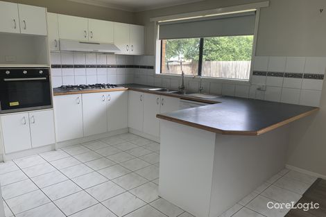 Property photo of 4 Luxor Court Cranbourne VIC 3977