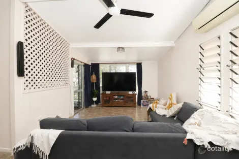 Property photo of 4 Palm Court Ayr QLD 4807