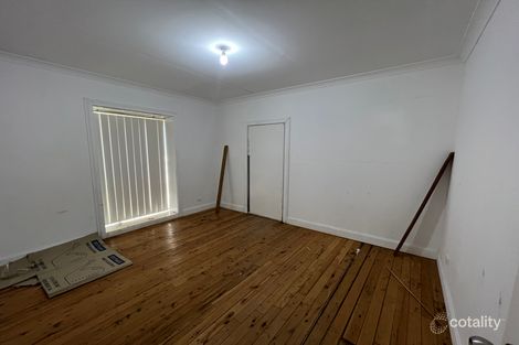 Property photo of 37 Wynyard Avenue Rossmore NSW 2557