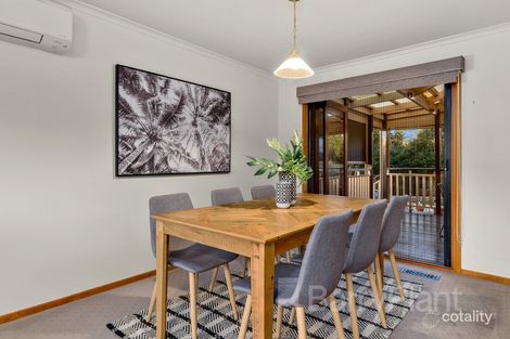 Property photo of 9 Mawson Close Wantirna South VIC 3152