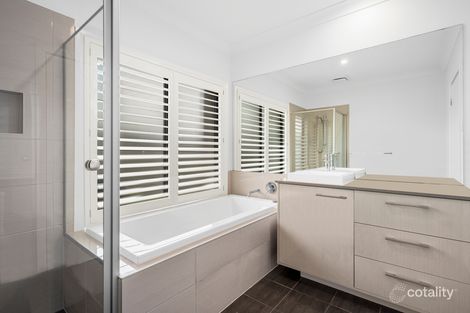Property photo of 16 Honeybee Crescent Calderwood NSW 2527