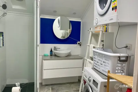 Property photo of 41/112-116 Surf Parade Broadbeach QLD 4218