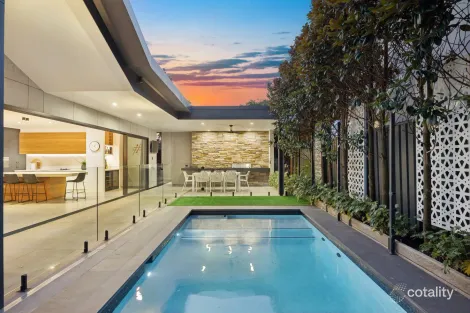 8 Binburra Ave, Toowoon Bay, NSW 2261