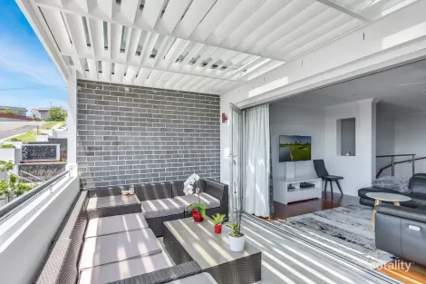 Property photo of 2/5 Tiarri Crescent Terrigal NSW 2260