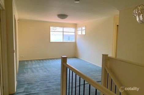 Property photo of 7 Holmes Way Glen Waverley VIC 3150
