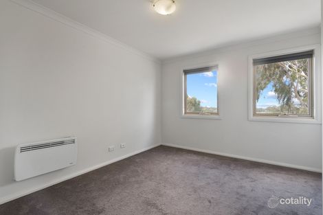 Property photo of 13 Annecy Lane Pakenham VIC 3810