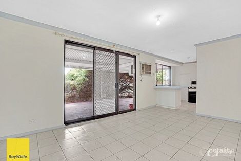 Property photo of 26 Oakleaf Circle Mirrabooka WA 6061