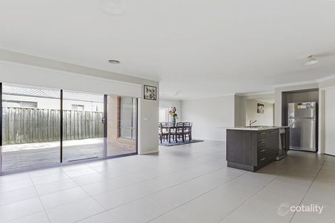 Property photo of 44 Larson Avenue Tarneit VIC 3029