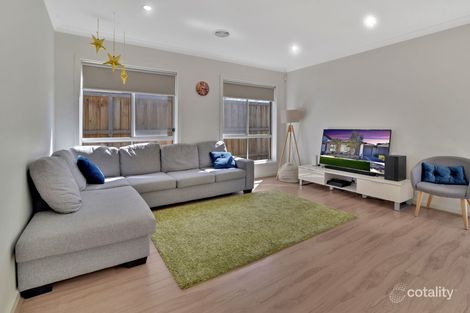 Property photo of 7 Bowling Avenue Point Cook VIC 3030