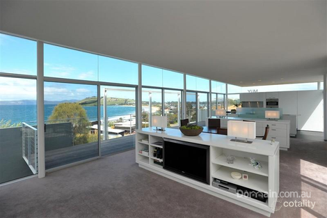 Property photo of 41 Frederick Henry Parade Cremorne TAS 7024