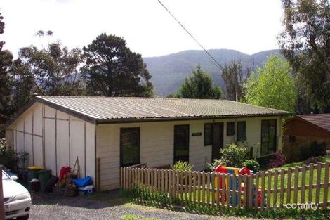 Property photo of 6 Banksia Circuit Wesburn VIC 3799