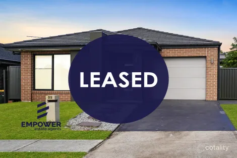 Property photo of 35 Crowley Boulevard Claymore NSW 2559