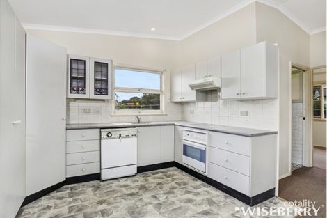 Property photo of 24 Suffolk Street Gorokan NSW 2263