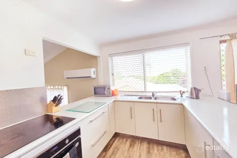 Property photo of 10 Simridge Court Bli Bli QLD 4560