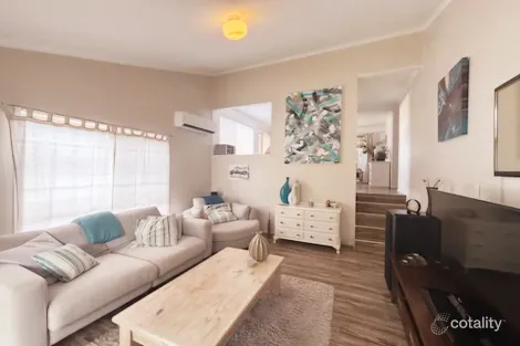 Property photo of 10 Simridge Court Bli Bli QLD 4560