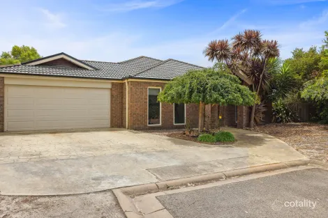 Property photo of 3 Sandstock Place Rosebud VIC 3939