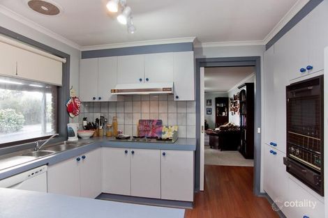 Property photo of 5 Louis Way Sunbury VIC 3429