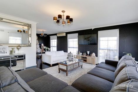 Property photo of 19 Keysborough Street Craigieburn VIC 3064