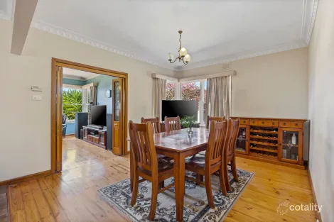 Property photo of 15 Grandview Grove Wendouree VIC 3355
