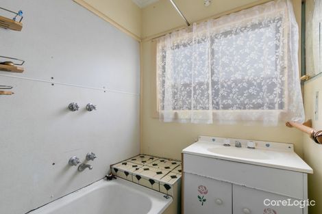 Property photo of 13 Lae Court Morwell VIC 3840