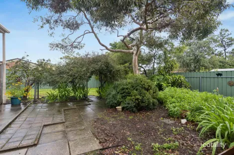Property photo of 5 Finsterwald Way Fairview Park SA 5126