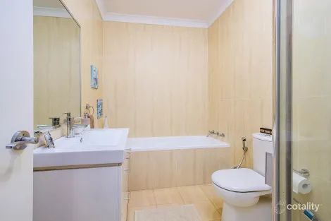 Property photo of 5B Carinya Road Girraween NSW 2145
