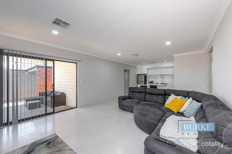 Property photo of 1 Warrandyte Drive Craigie WA 6025