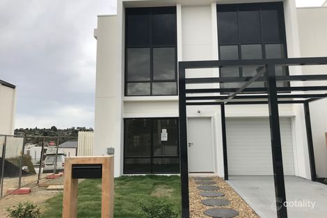 33 Amadeo Way, Chirnside Park, VIC 3116