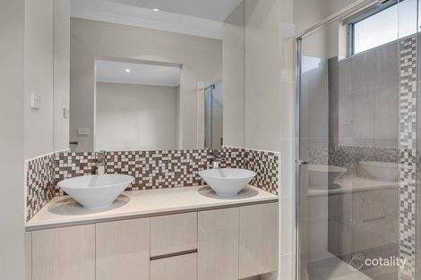 Property photo of 7 Willandra Boulevard Harkness VIC 3337