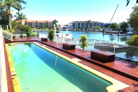 Property photo of 1/75-77 Bayview Street Runaway Bay QLD 4216