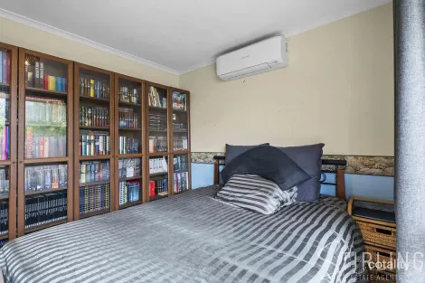 Property photo of 32 Oakden Street Pearcedale VIC 3912