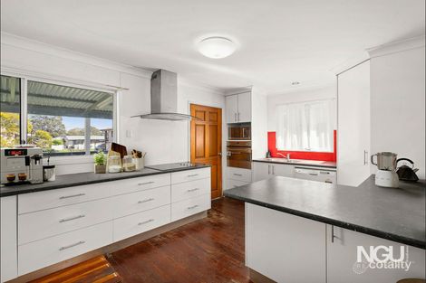 Property photo of 17 Cross Street Raceview QLD 4305